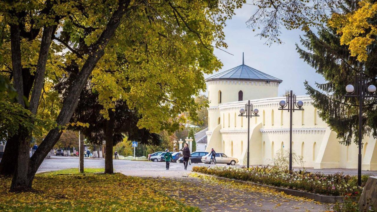Hotel Elegia Trostyanets  Zewnętrze zdjęcie